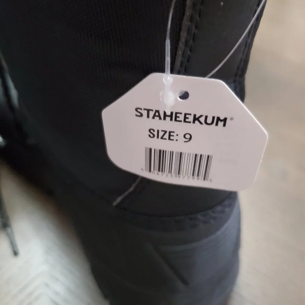 NWT Men's Staheekum black snow boots size 9